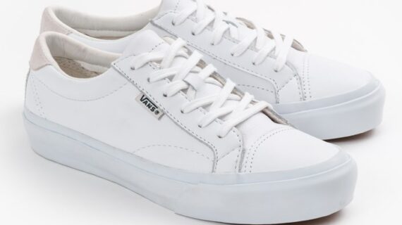 Court DX True White